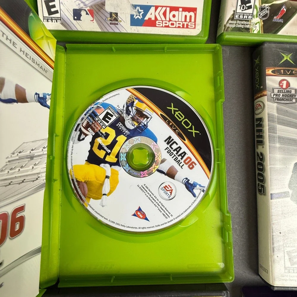 Xbox‎ 360 Sports Video Game lot Madden NHL Fight Night NCAA Football lot of 12